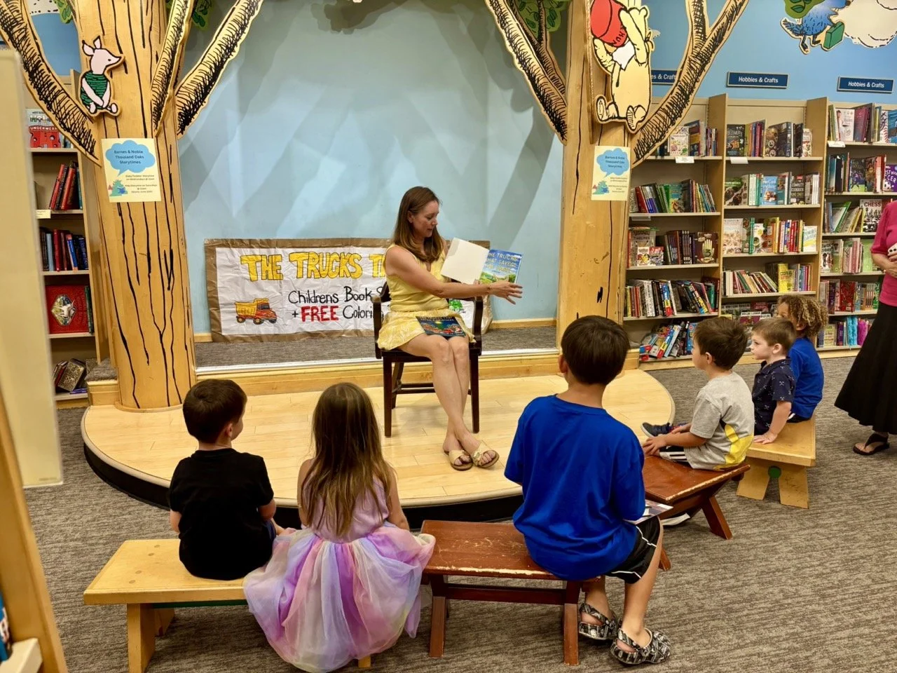 📚 Barnes &amp; Noble — Thousand Oaks