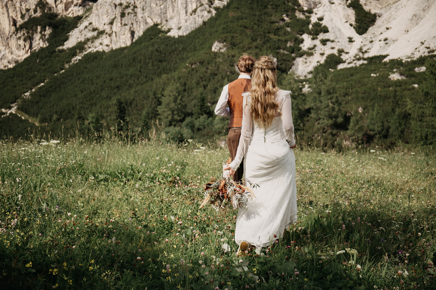 south+tyrol+styled+shoot+for+photographers.jpeg