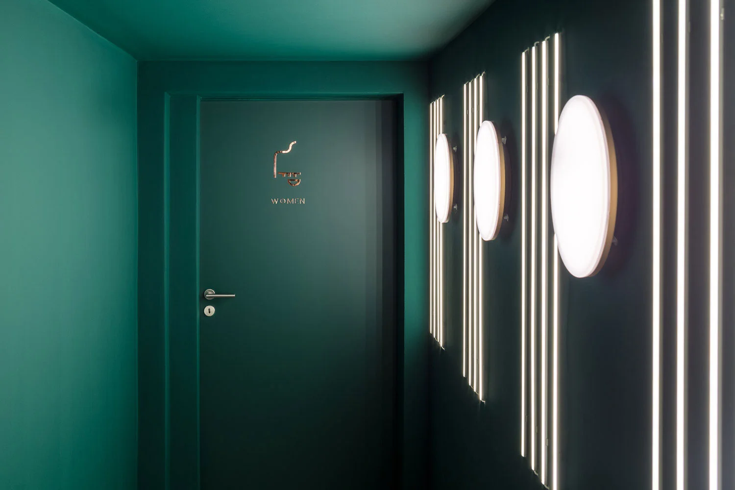Architecture-London-Design-Freehaus-Hermanns-Berlin-Coworking-Cafe-Lighting-1.jpg