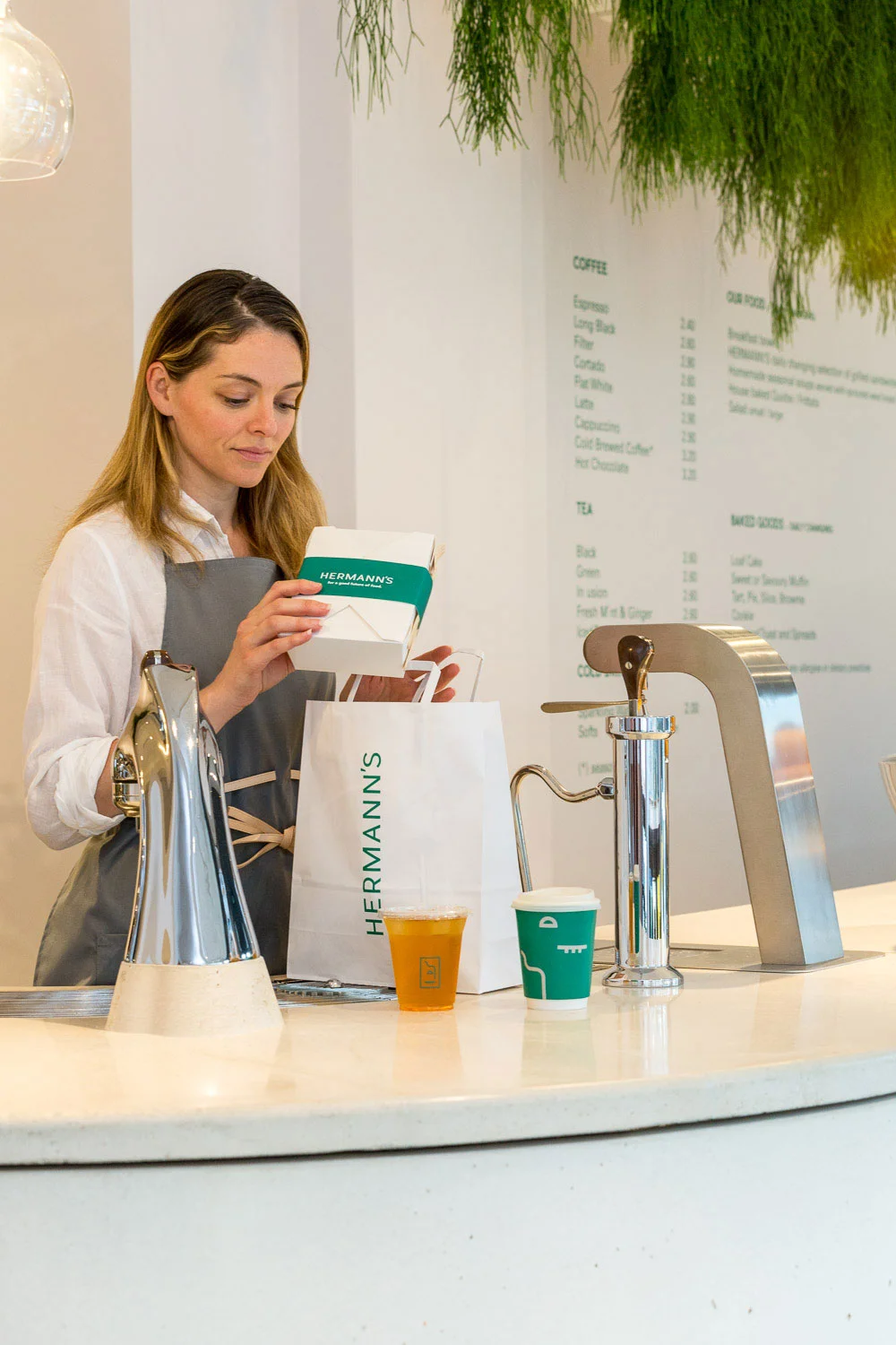 Architecture-London-Design-Freehaus-Hermanns-Berlin-Coworking-Cafe-Counter-2.jpg