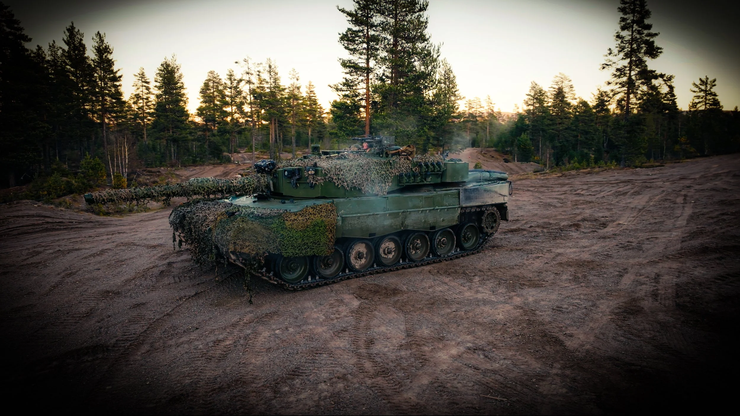 EkstremeKjoretoy_E03_Stridsvogner_01_1080x1920.jpg.jpg