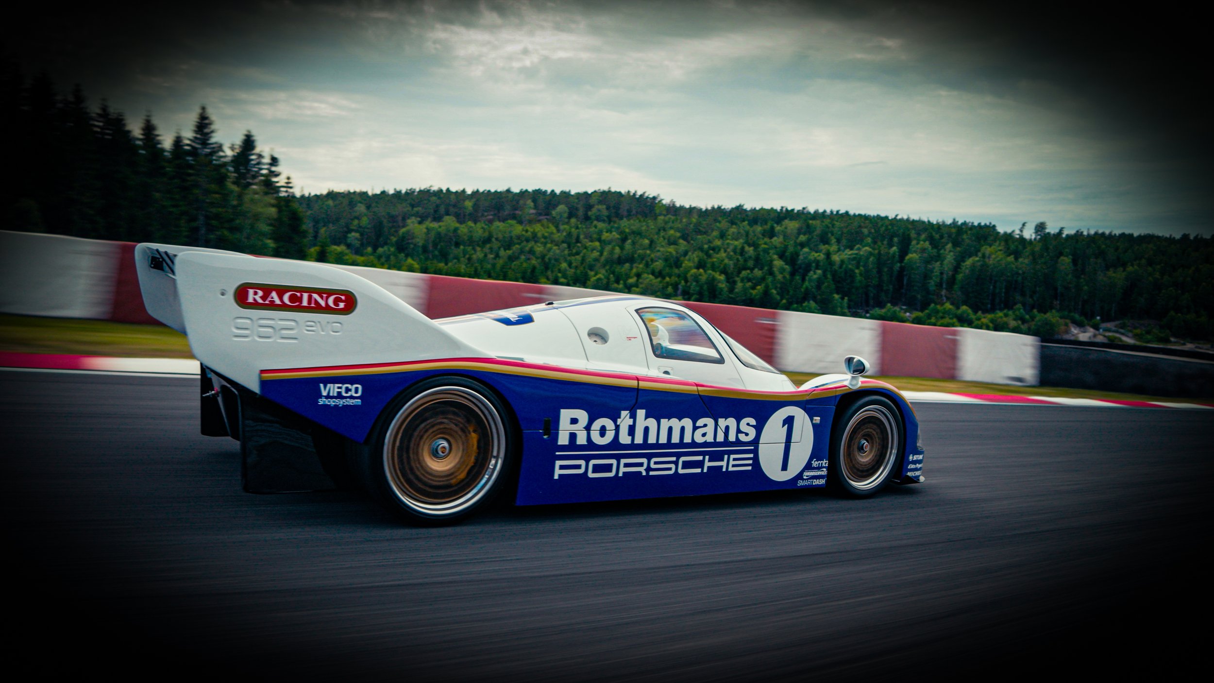 EkstremeKjoretoy_E02_Racerbiler_01_1080x1920.jpg.jpg