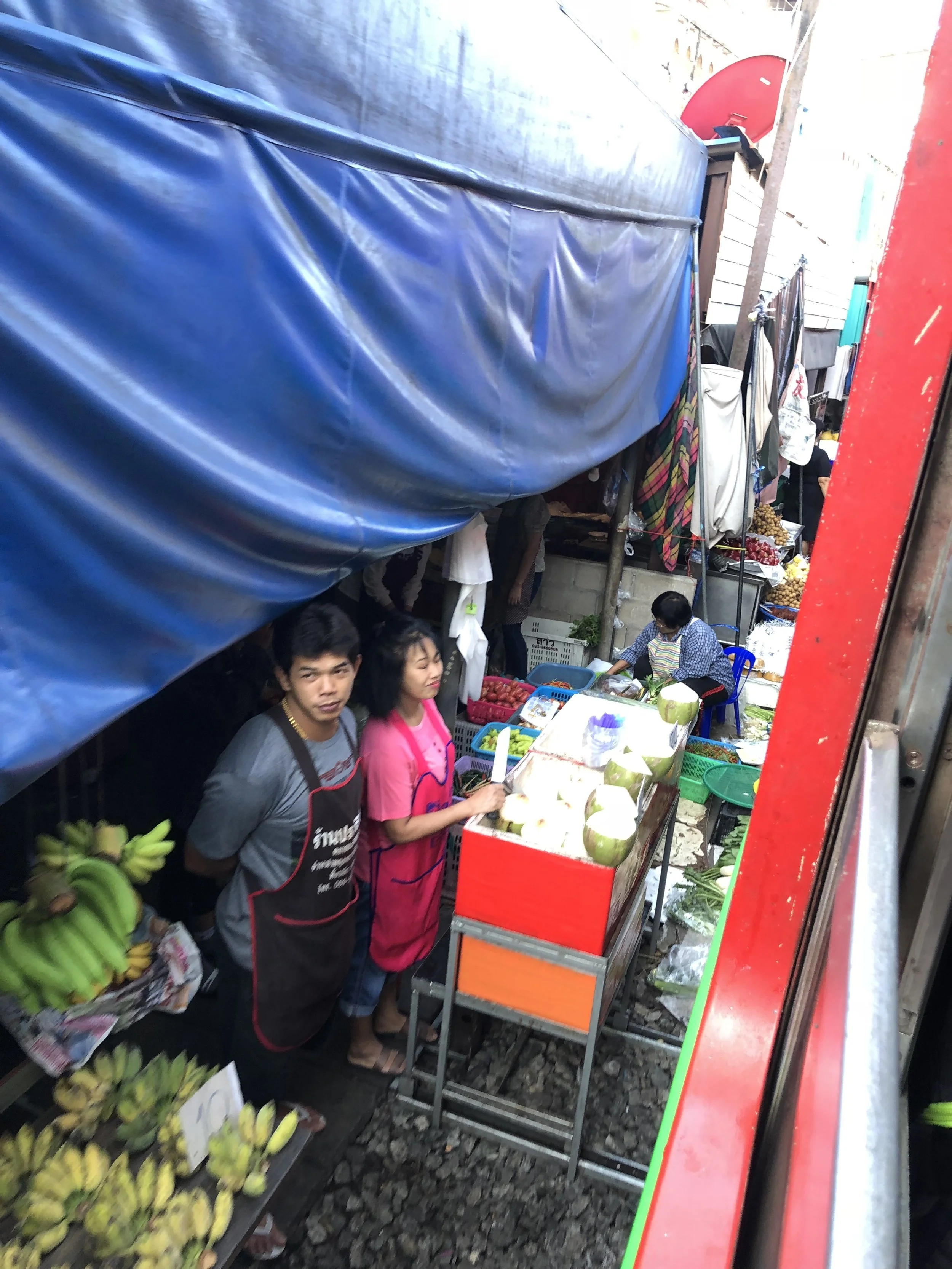 Passing through the Railway Market! As you can see, it’s all in tight and close quarters…
