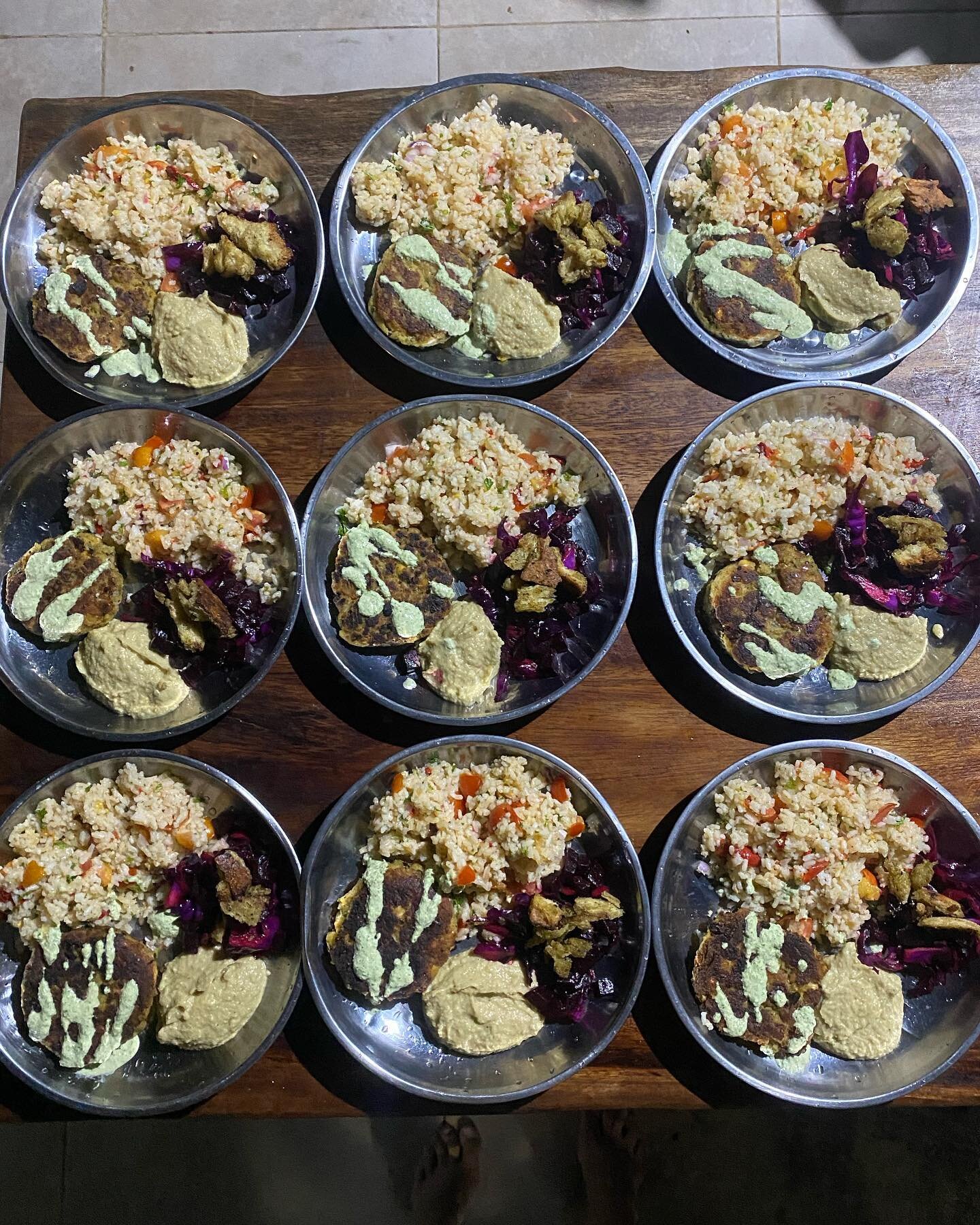 If babaganoush and hummus had a baby.&hellip; babahumm with falafel, rice tabbouleh, tahini dressing, beetroot and red cabbage salad with za&rsquo;atar croutons 👌