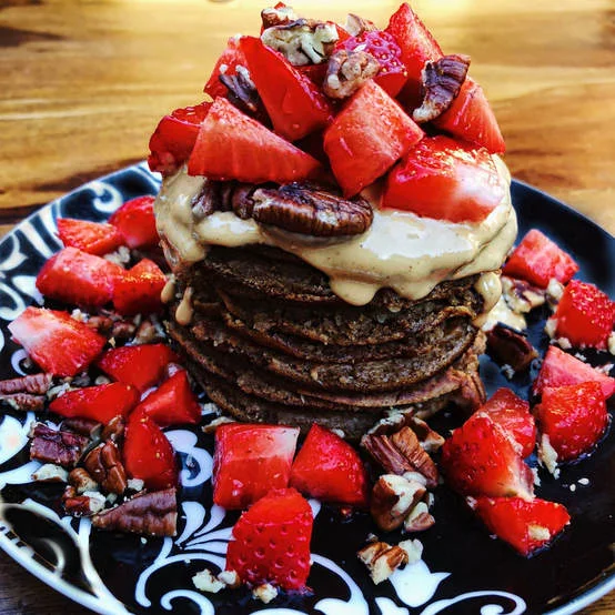 9-almond-and-oatmeal-vegan-pancakes_1.jpeg