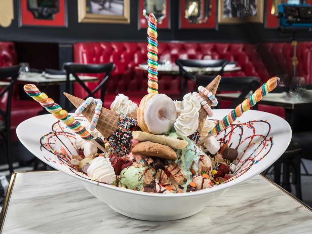 sugar-factory-king-kong-sundae-challenge_orig.jpeg