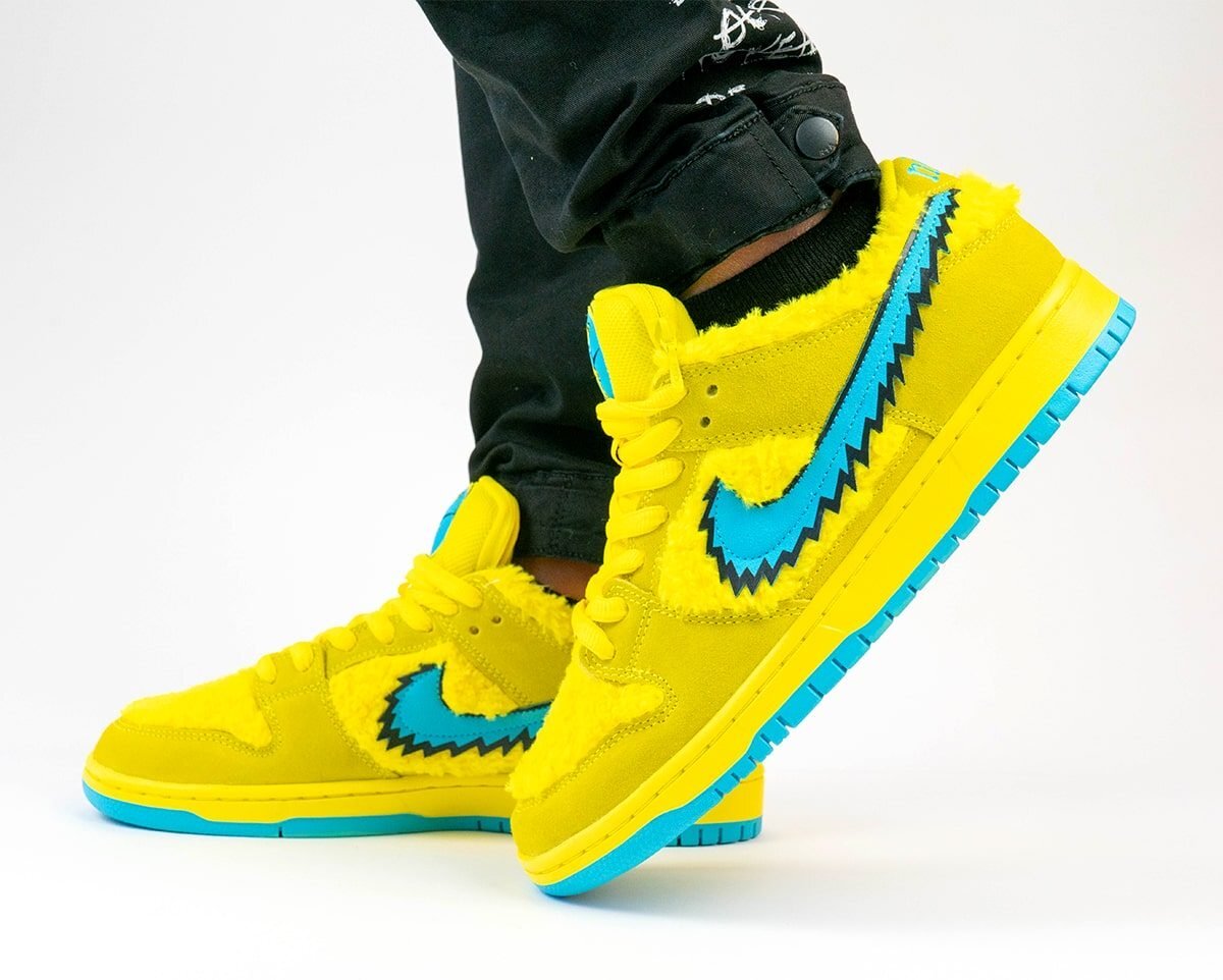 nike bear bucket hat