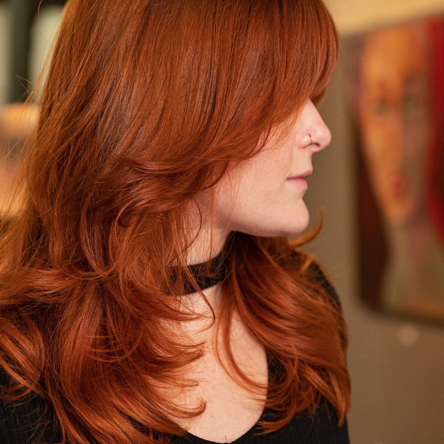 Red hair is a bold statement, an invitation to stand out from the crowd. With professional haircare, unleash the radiance of your fiery locks and let your vibrant spirit shine through 💣❤️&zwj;🔥

#redhair #barcelonahair #operalounge #instahair #beau