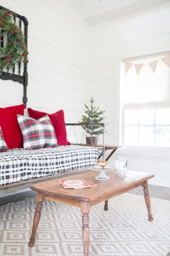 CHRISTMASplayhouse10.jpg