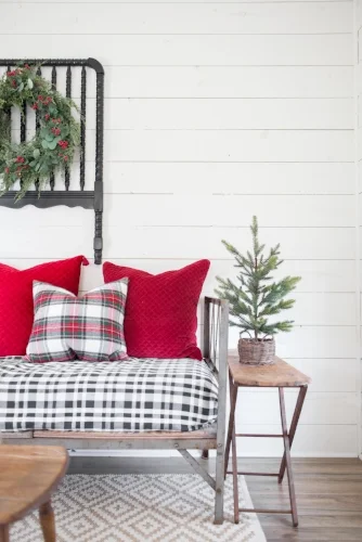 CHRISTMASplayhouse11.jpg