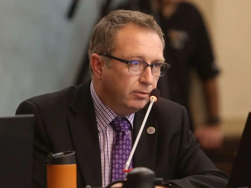 Letter to the Editor: Hold the applause on environment