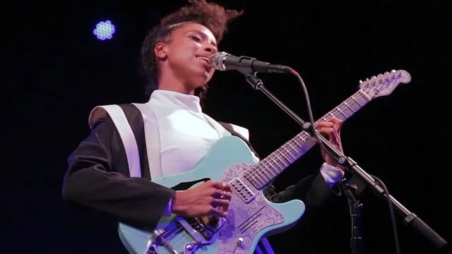 Lianne La Havas Defies Easy Labels in 'Blood'