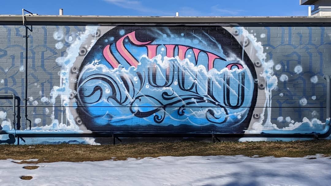 Been meaning to post this for a while, but have been way off my game this past month. So my my apologies to everyone and especially the homie @adangomez.  He got out and finished up a few pieces for us on the back of Wash N Dry Laundry, on one of tho