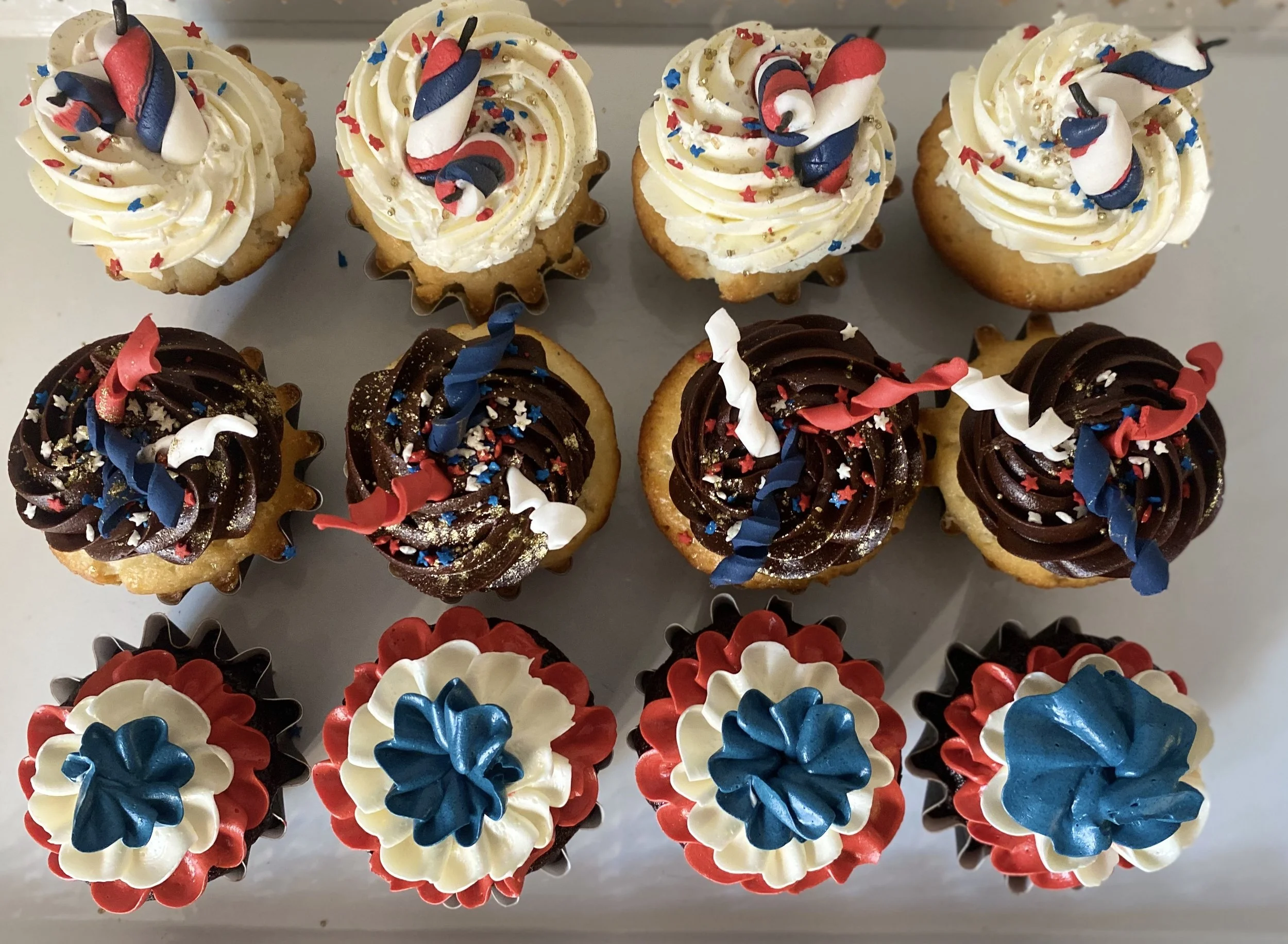 4th of July Cupcakes.jpg