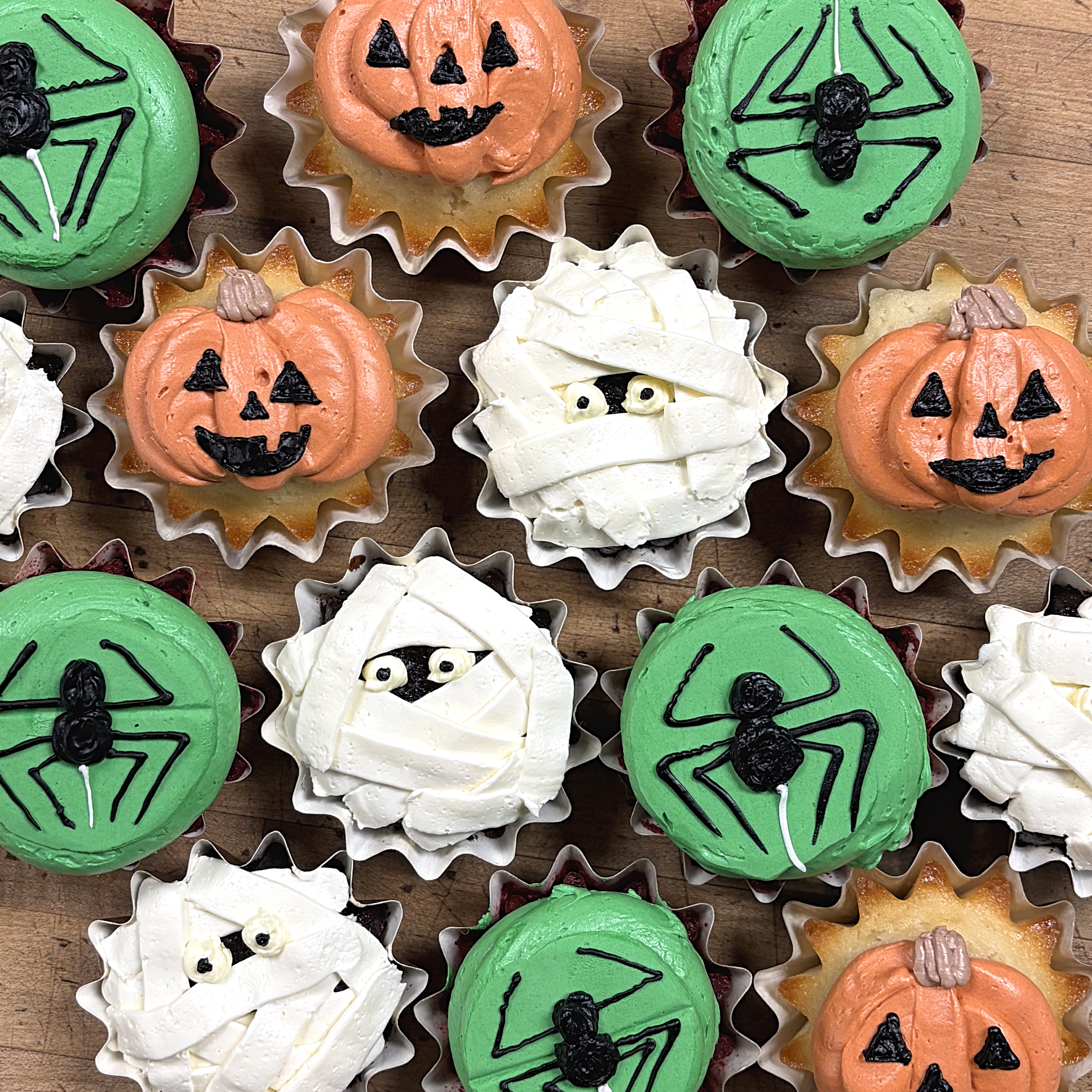Halloween Cupcakes 2025.png