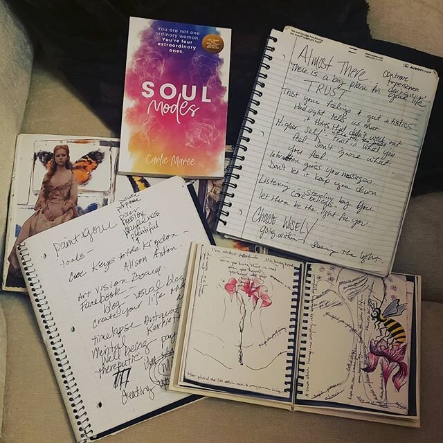 Create your life...
Brainstorming with such an amazing woman Carlie Maree @soulmodes.
So excited to share my new series of thereputic art projects that help open your mind and your soul to create the life you want.
A fresh start on a blank sheet.
See