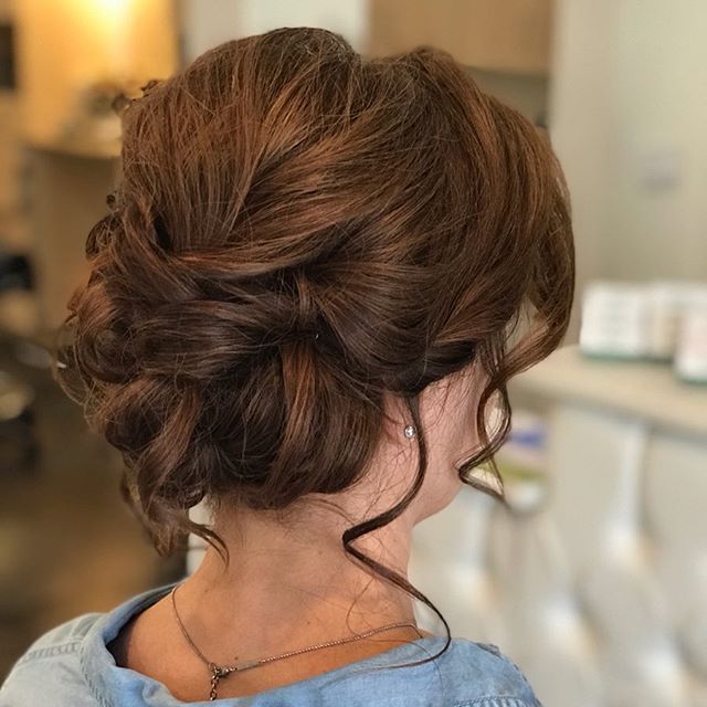 Some days we get to feel like The Fairy Godmother.... @jennareich_hair #verdesalon #verdesalonaz #updo #promhair