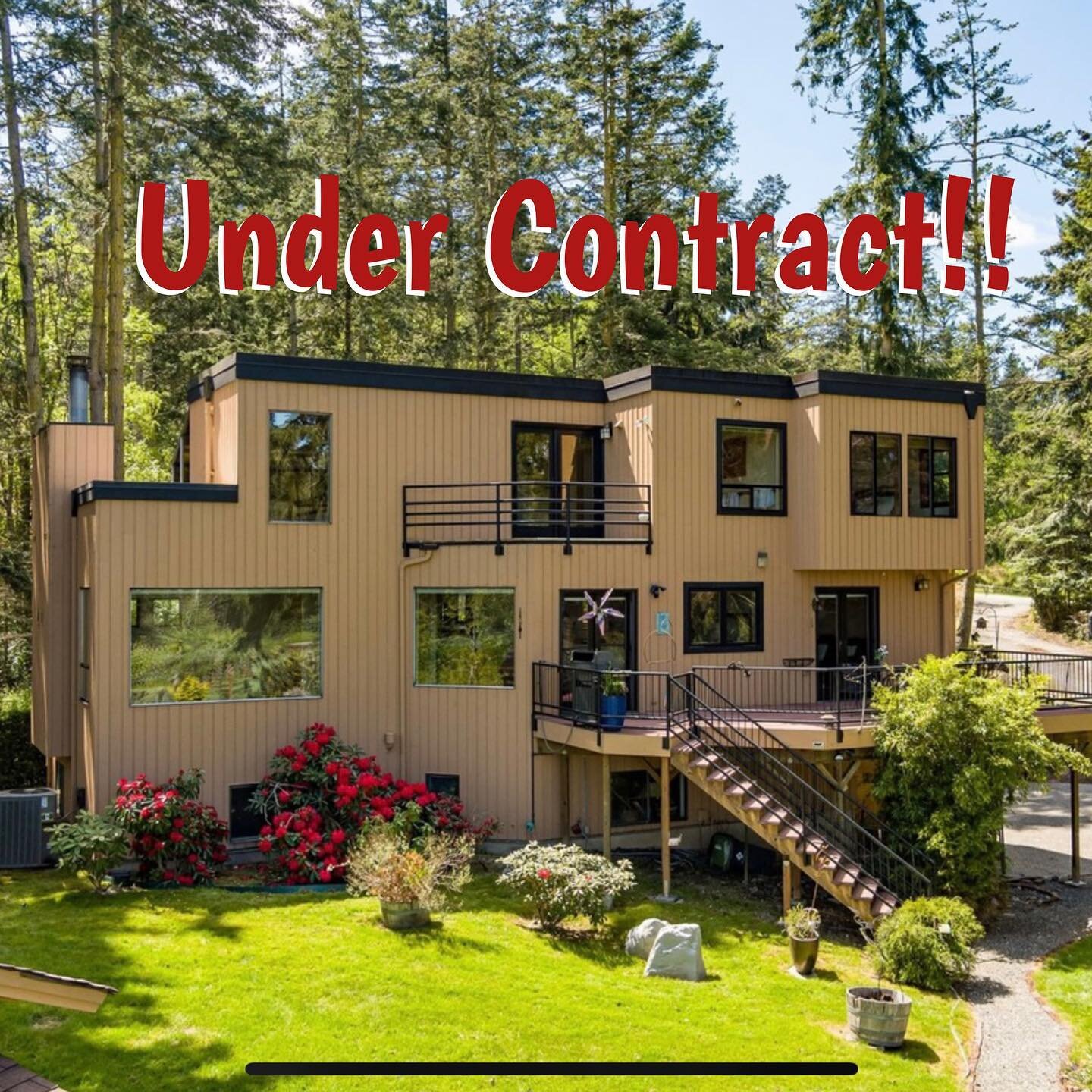 Under Contract on Whidbey! 
🤘🏽✨👏🏽😊
So excited for my buyers who have looked for more than 3 years for a dreamy second getaway home! 
We found it on Whidbey and it was the back up house we toured after we spent 7 minutes in the target house. 
I t