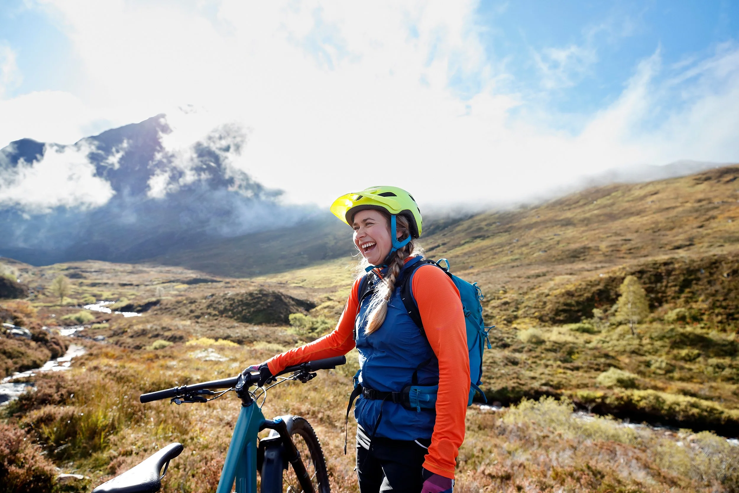 mountain_biker_highlands_scotland.JPG