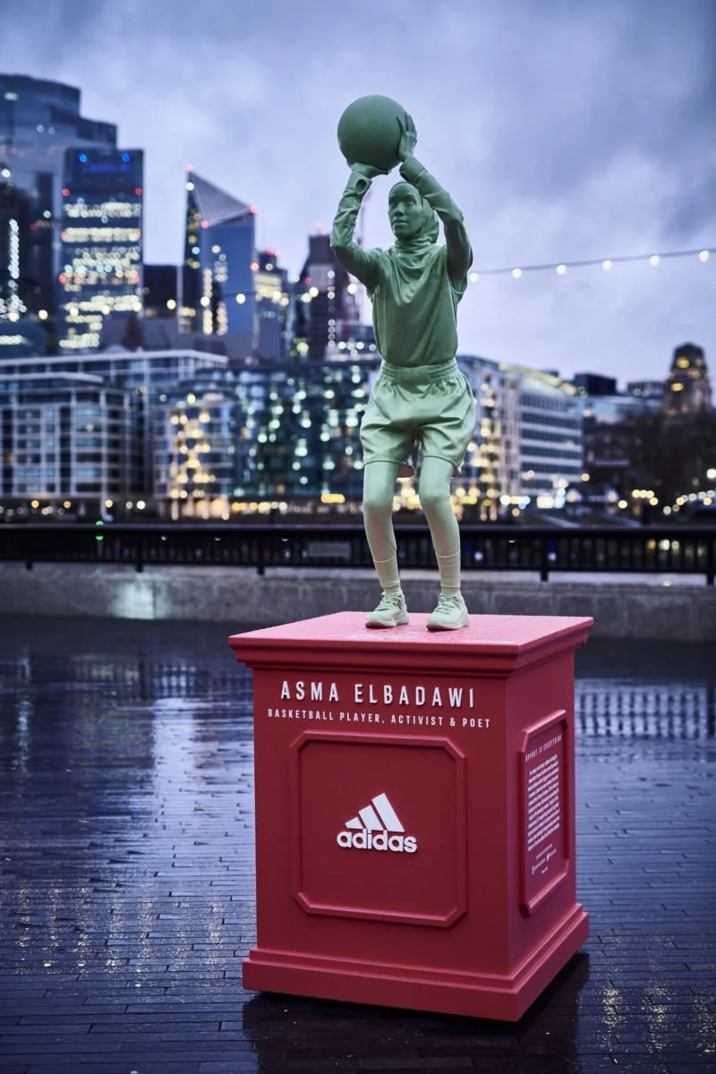 BD_Adidas_statues_Shot-4_147-800x1200.jpeg