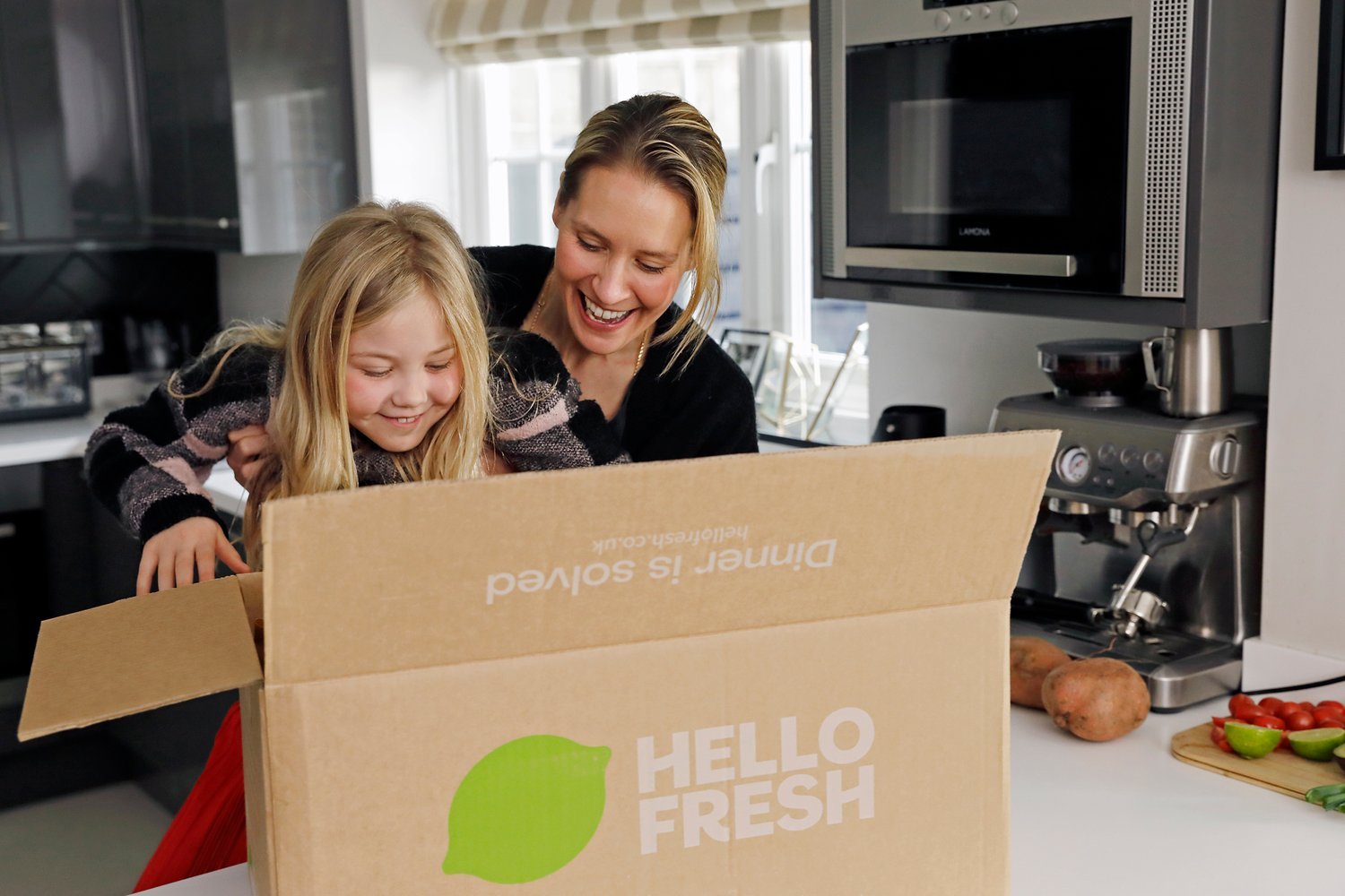 NICK DAVID / HELLO FRESH / AMPLIFY