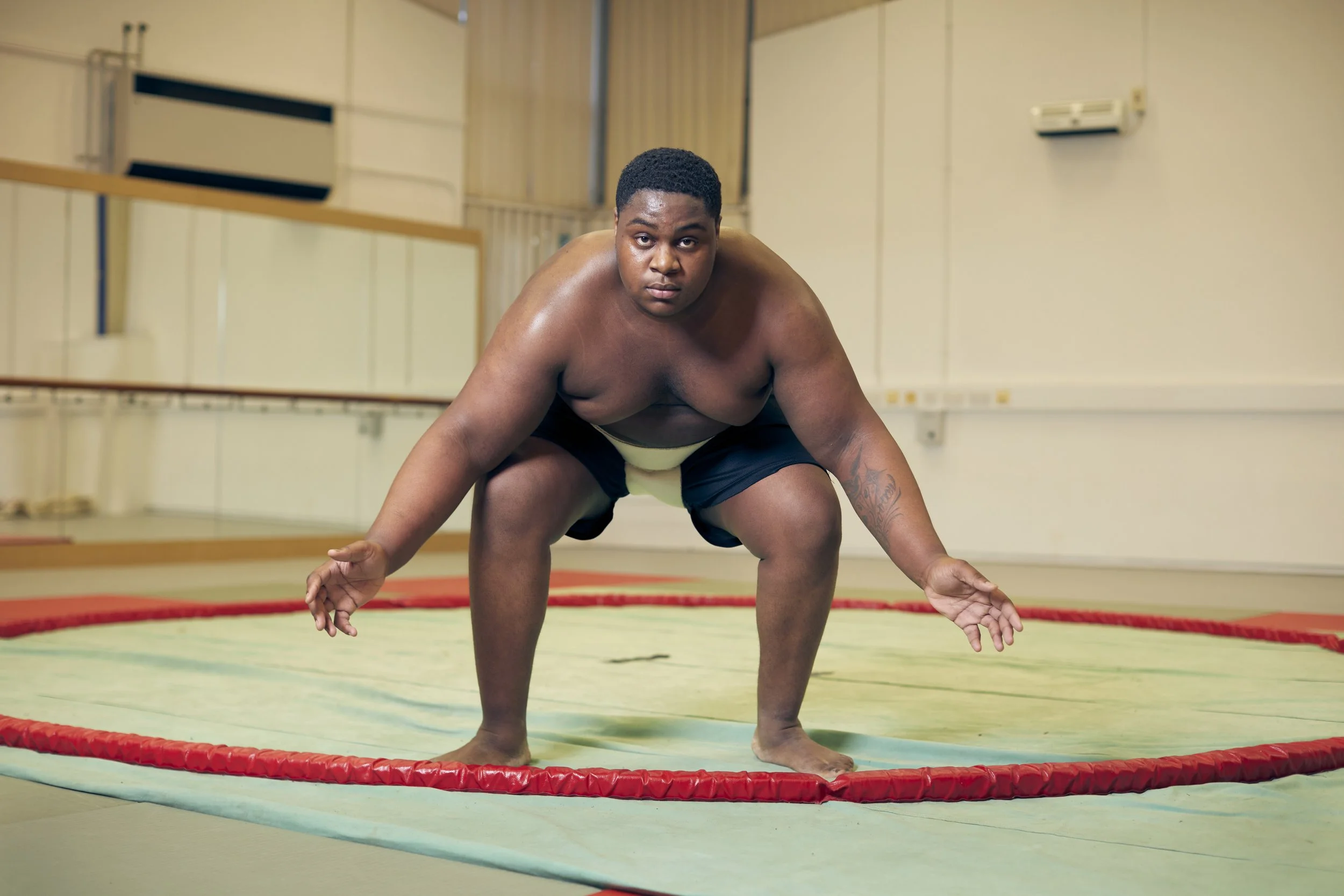 BRITISH_SUMO_SCENE_06.jpg