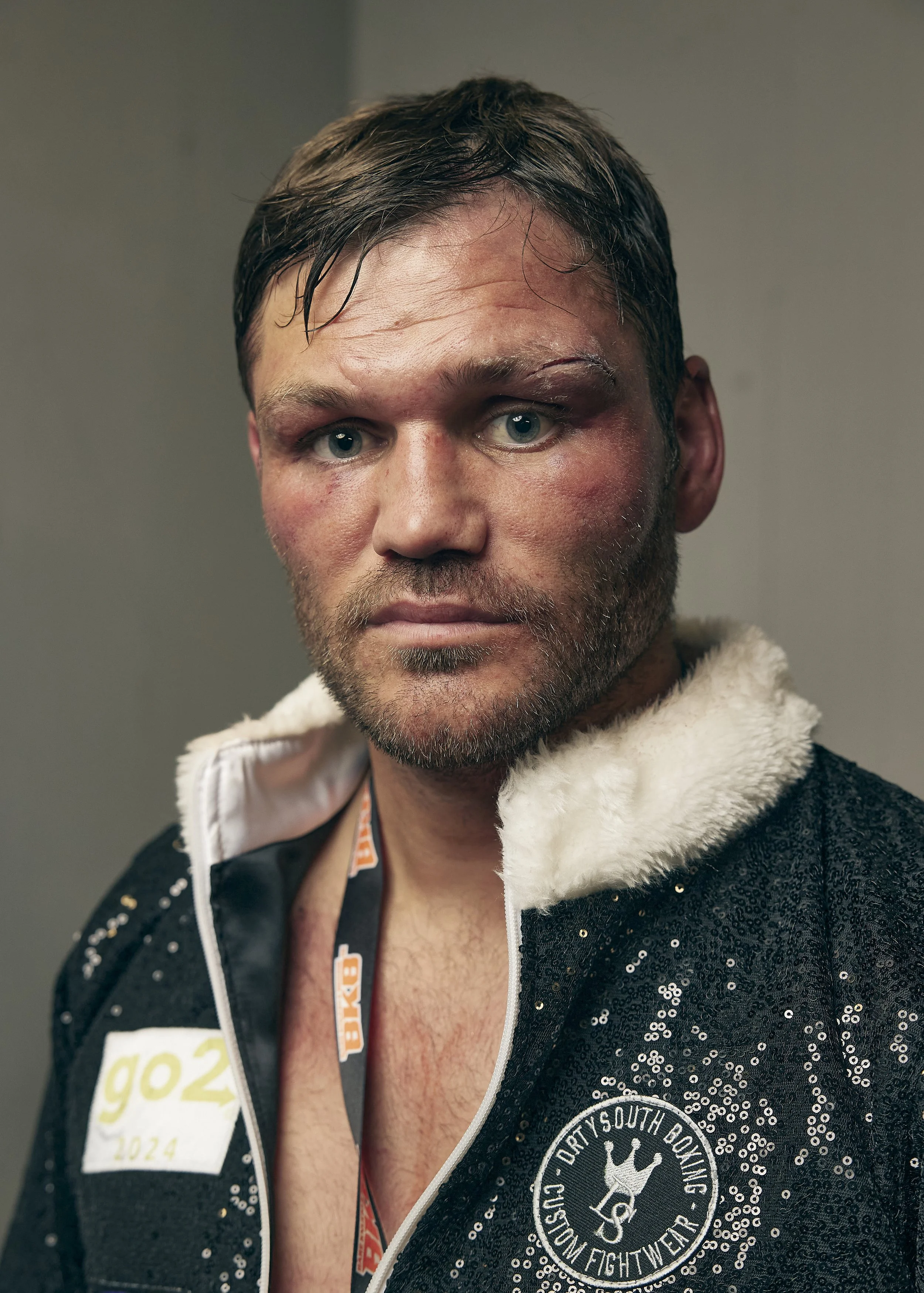 BARE_KNUCKLE_09.jpg