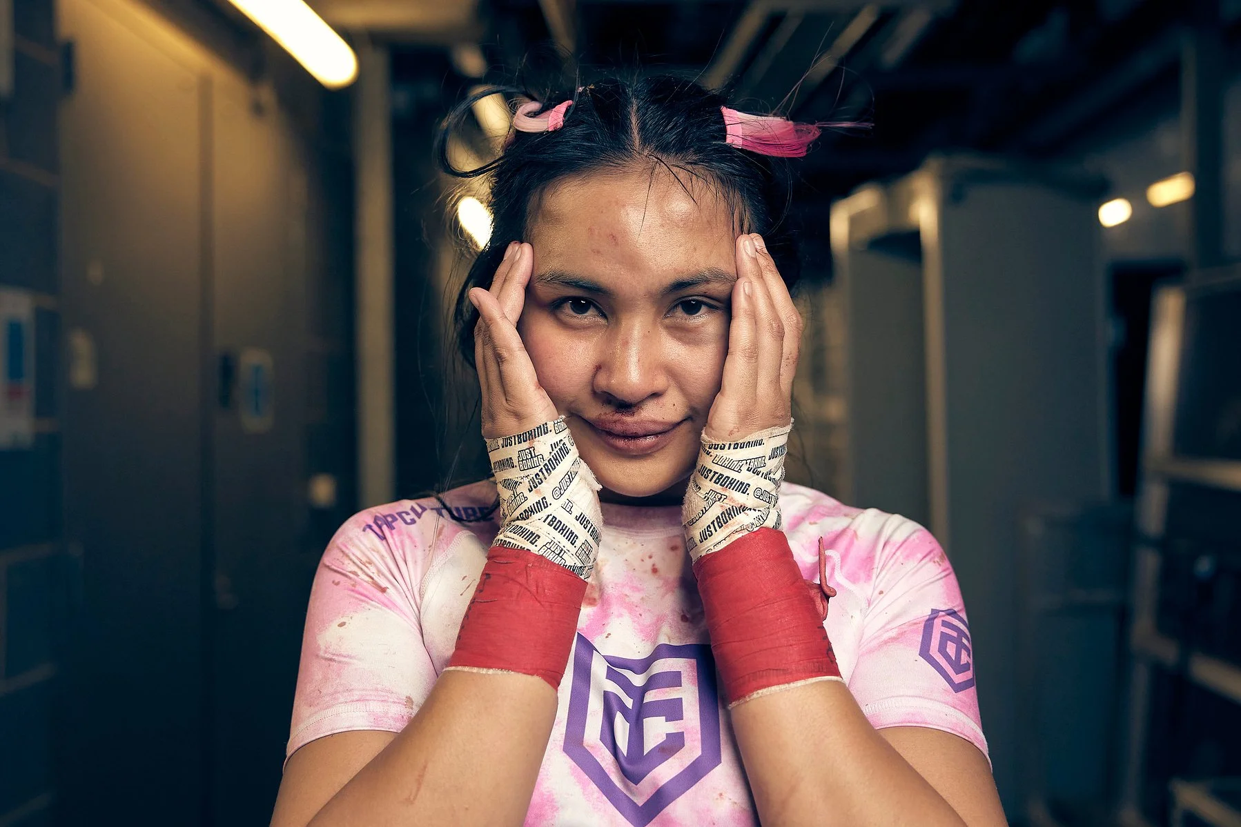 BARE_KNUCKLE_03.jpg