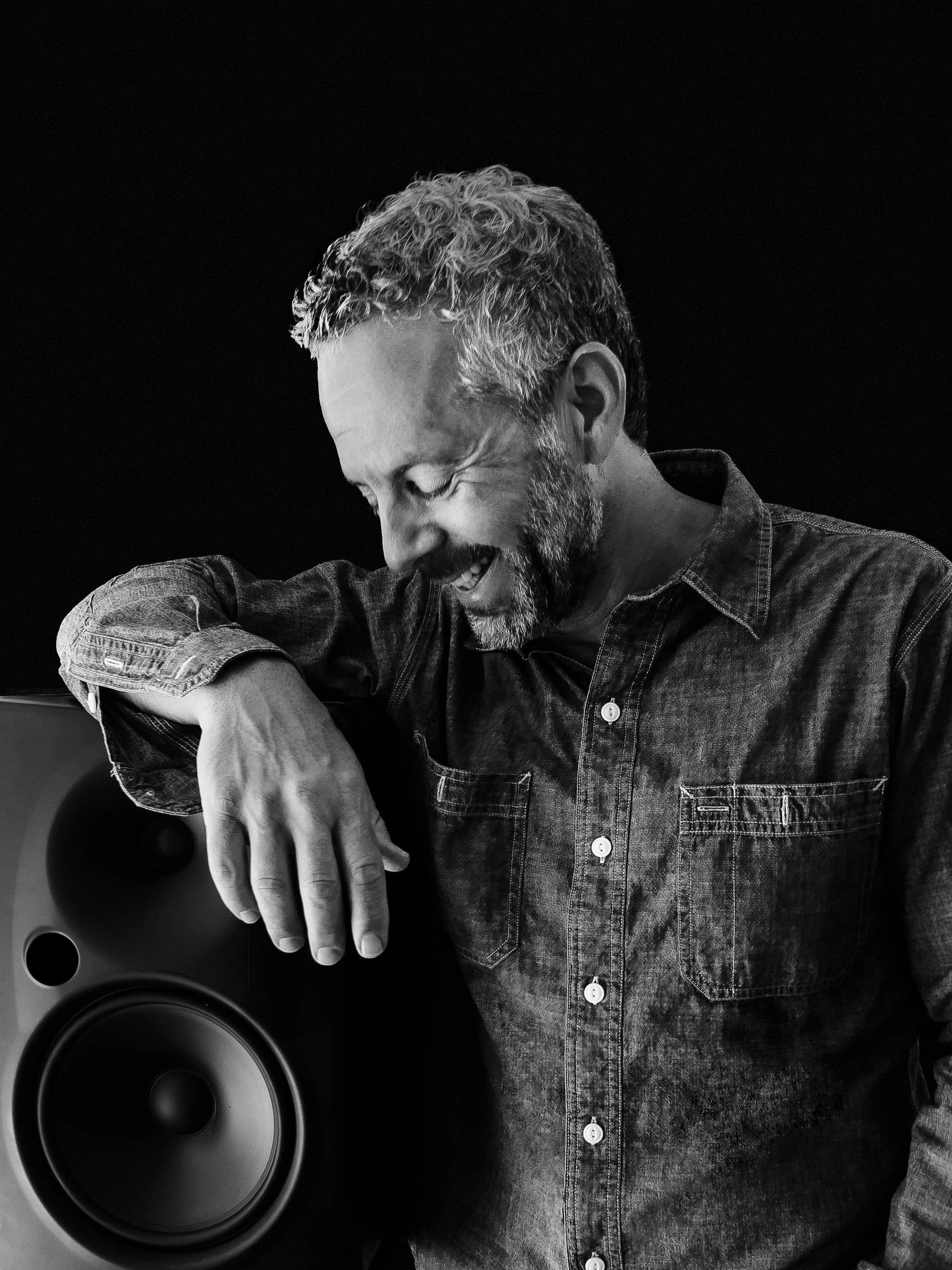 TIM DUNK / ROAR STUDIOS