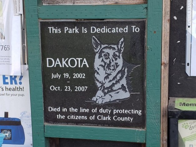 Dakota+Dog+Park+Bulletin+Board.jpg