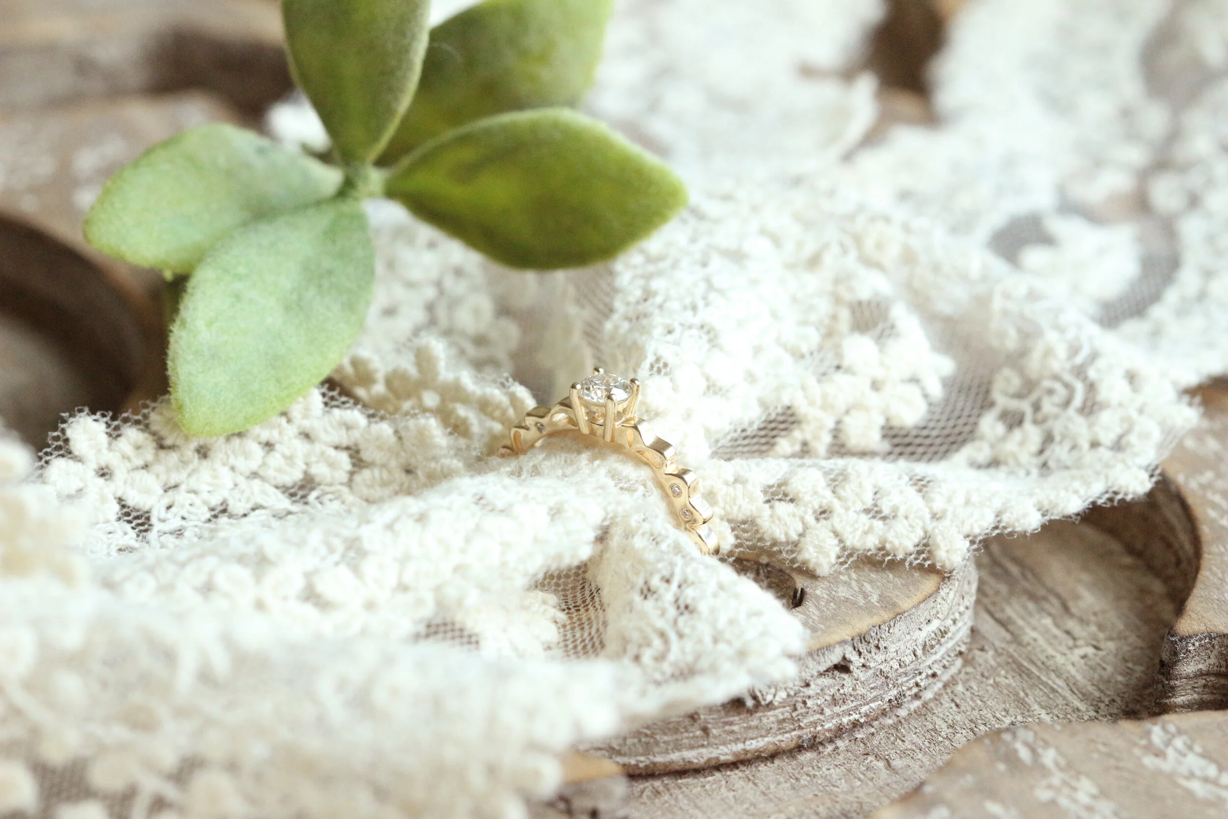 Masymetric - Luna Engagement Ring - Piped.JPG