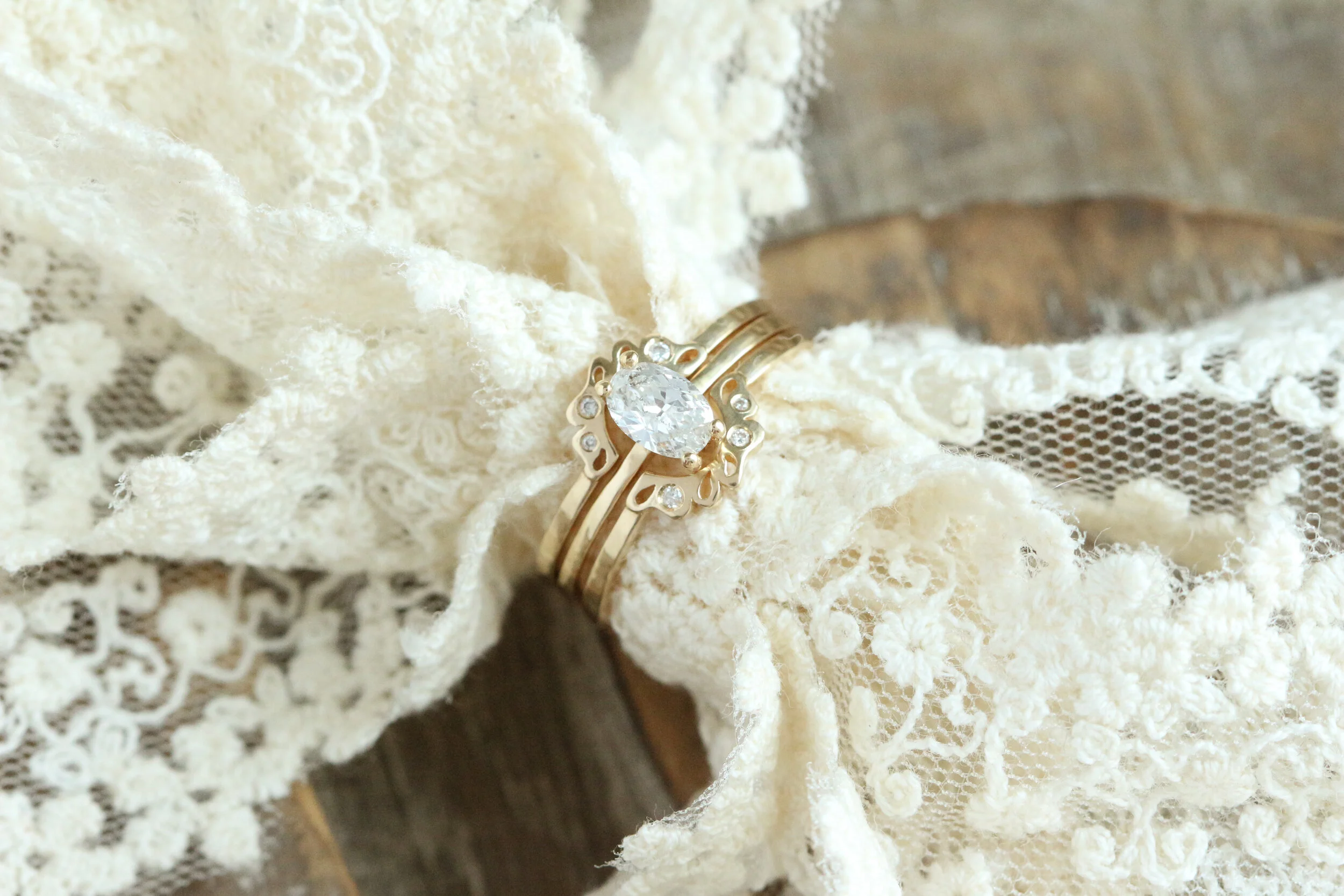 Masymetric - Rain 3 Ring Engagement Set - Piped.JPG