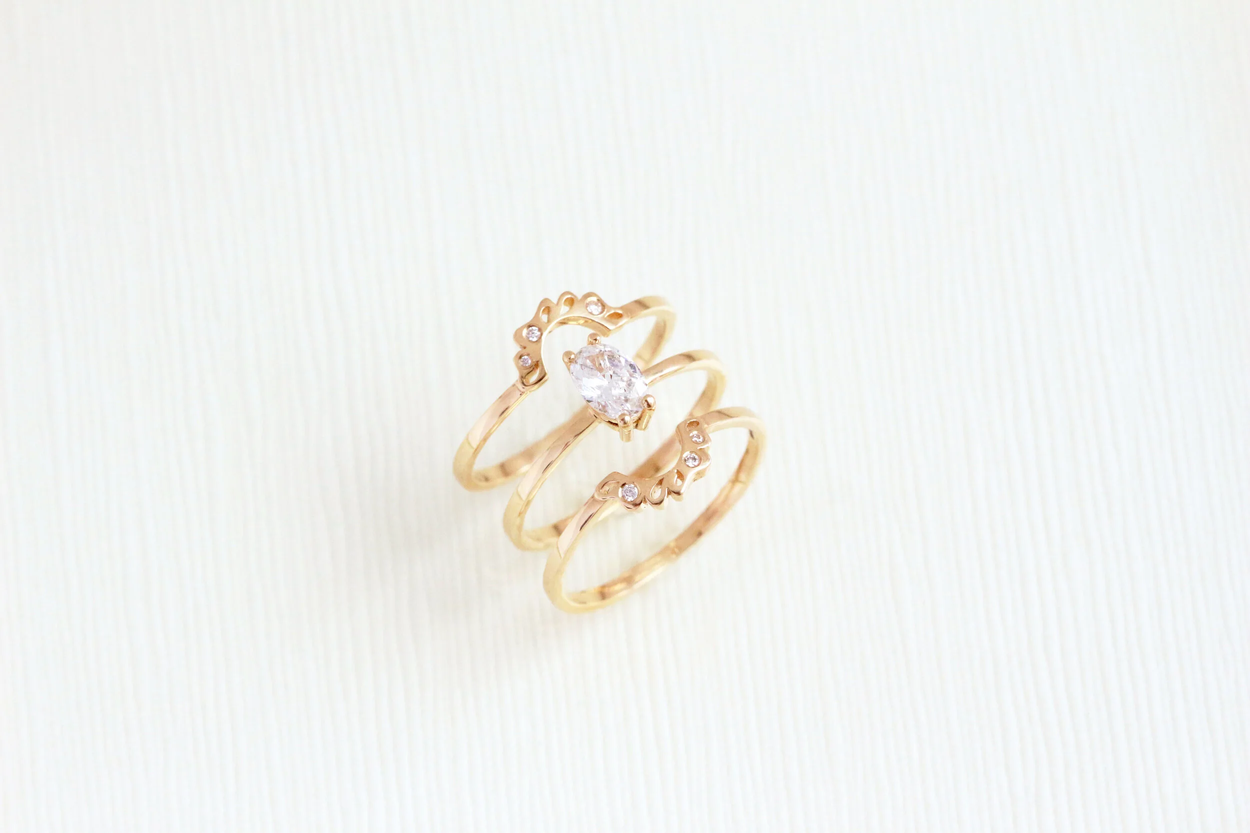 Masymetric - Rain 3 Ring Engagement Set 4 - White.JPG
