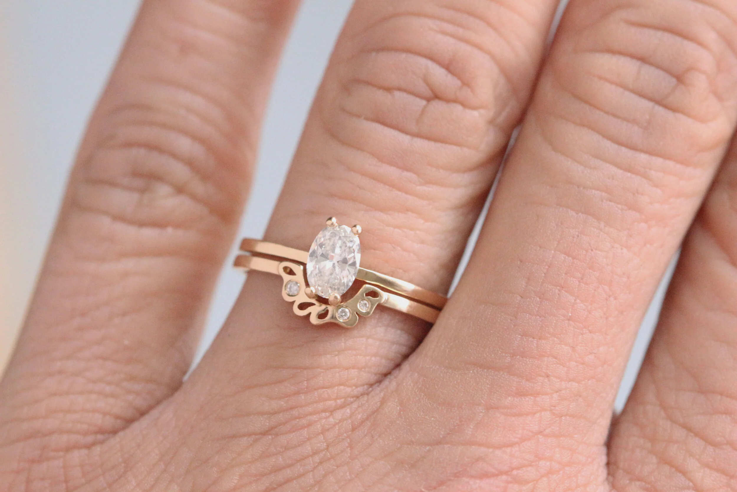 Masymetric - Rain 2 Ring Engagement Set 1 - On the hand.JPG