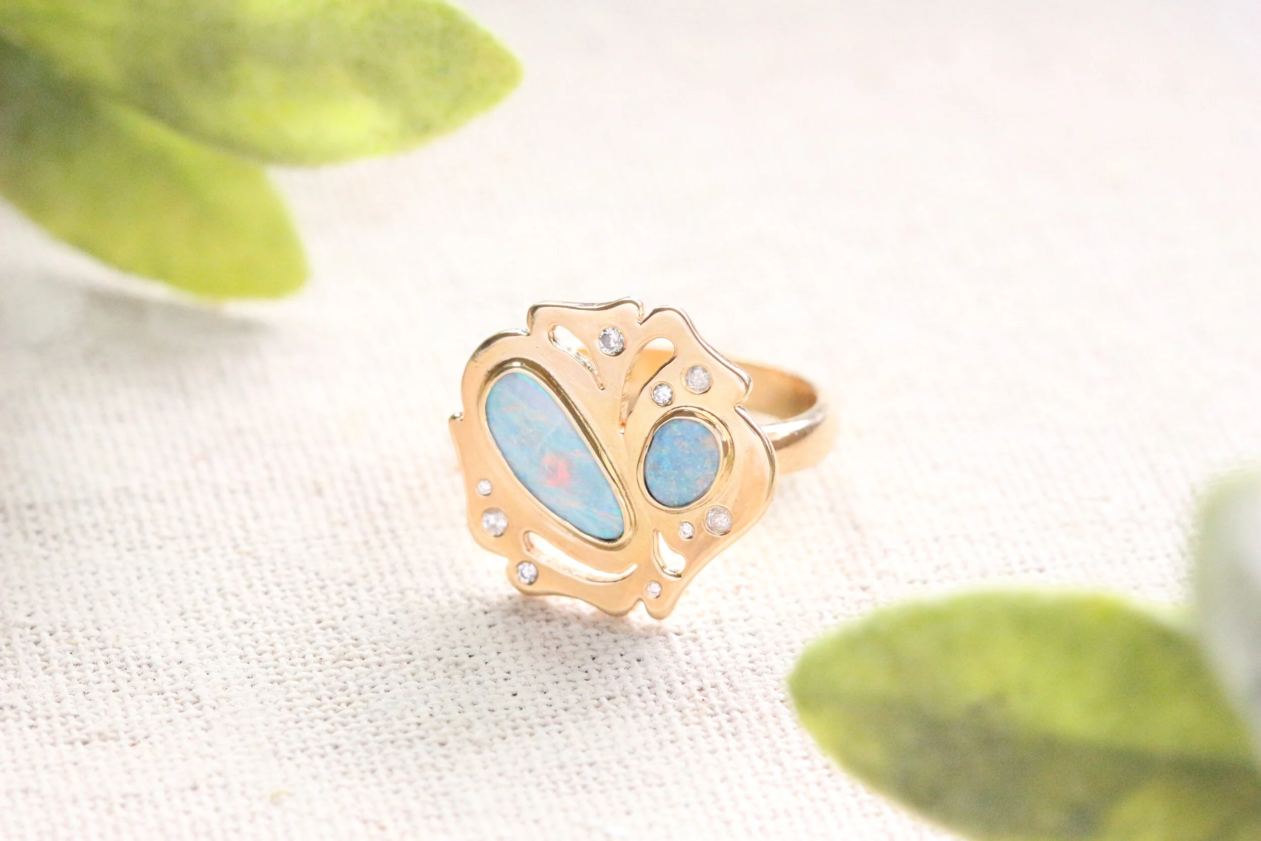 Vesta Round Ring