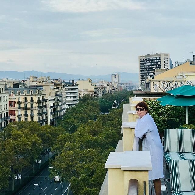 As hotels slowly start to prepare for reopening, I&rsquo;m revisiting some of my favourites. This is me rooftop/poolside at Barcelona&rsquo;s @cottonhousehotel and I&rsquo;ve connected with its charming PR Manager for a fun, 10-questions interview. T