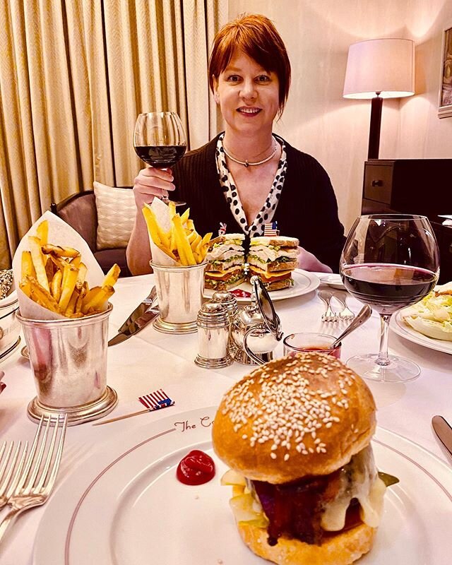 Next stop: Mayfair, London where I connect with The Beaumont for the 10-questions re-opening interview (this was a room service midnight feast there that included @thebeaumontldn lush claret and crisp, fluffy fries). The link is in my bio.