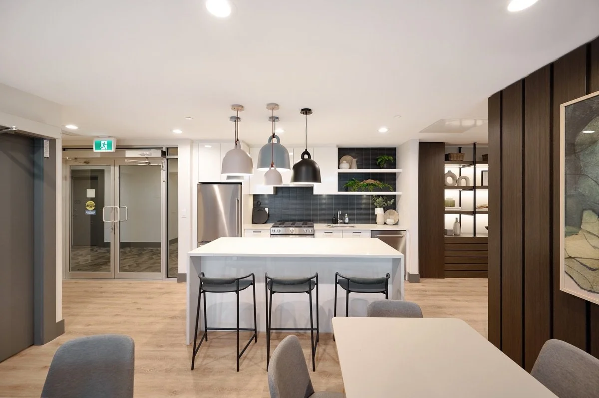 703 3430 East Kent Av S 25.jpg