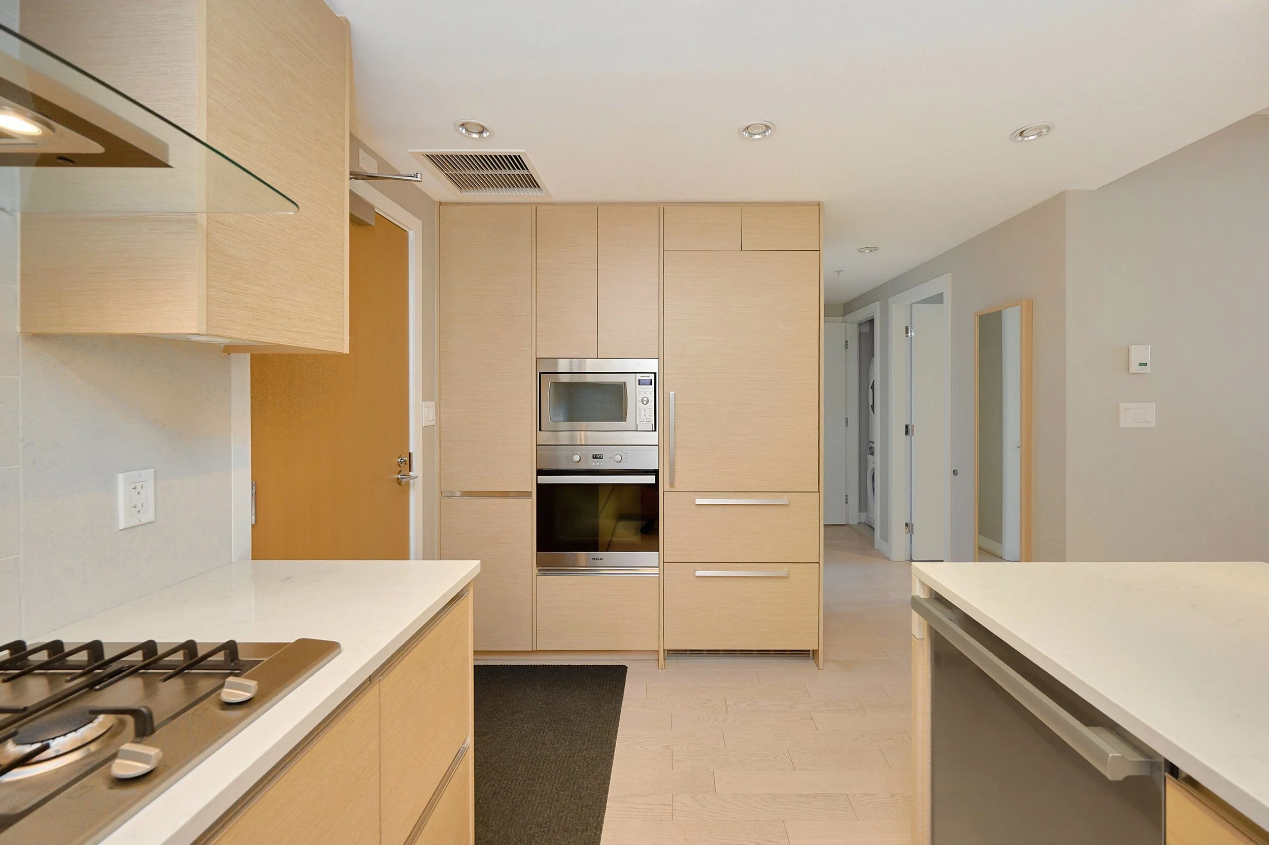 209 508 W 29 Av Vancouver 07 h.jpg