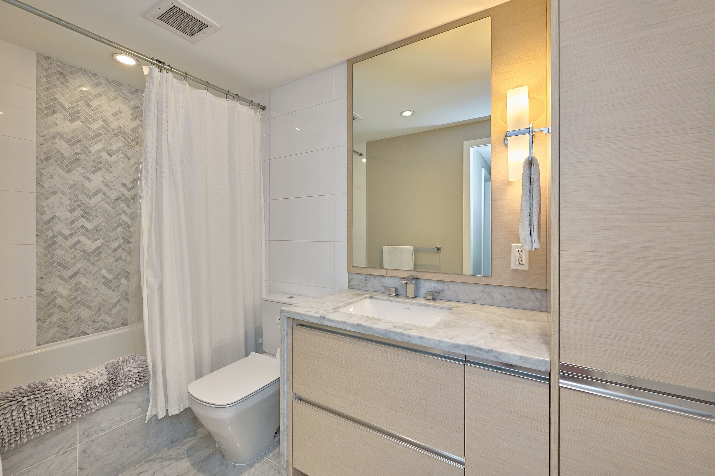 209 508 W 29 Av Vancouver 17 h.jpg