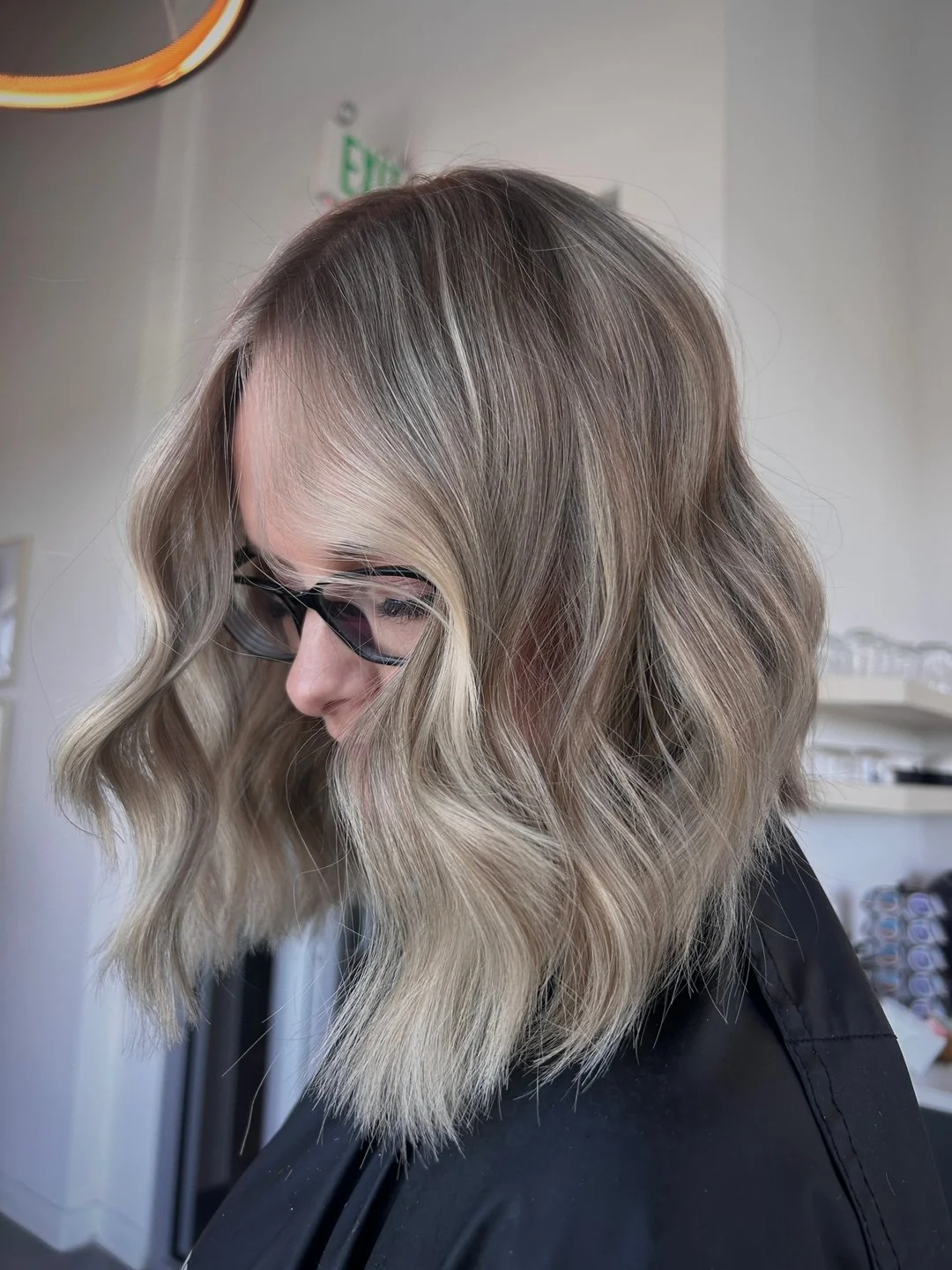 Soft blonde ☁️ ​​​​​​​​
Artist: Mari