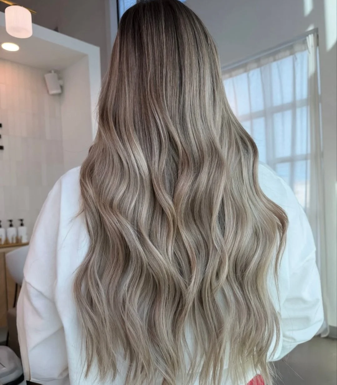 Clean Sectioning = Clean Results 🫰 ​​​​​​​​
Added 2 rows of Muse Extension's
Artist: @kaitlinw.hair