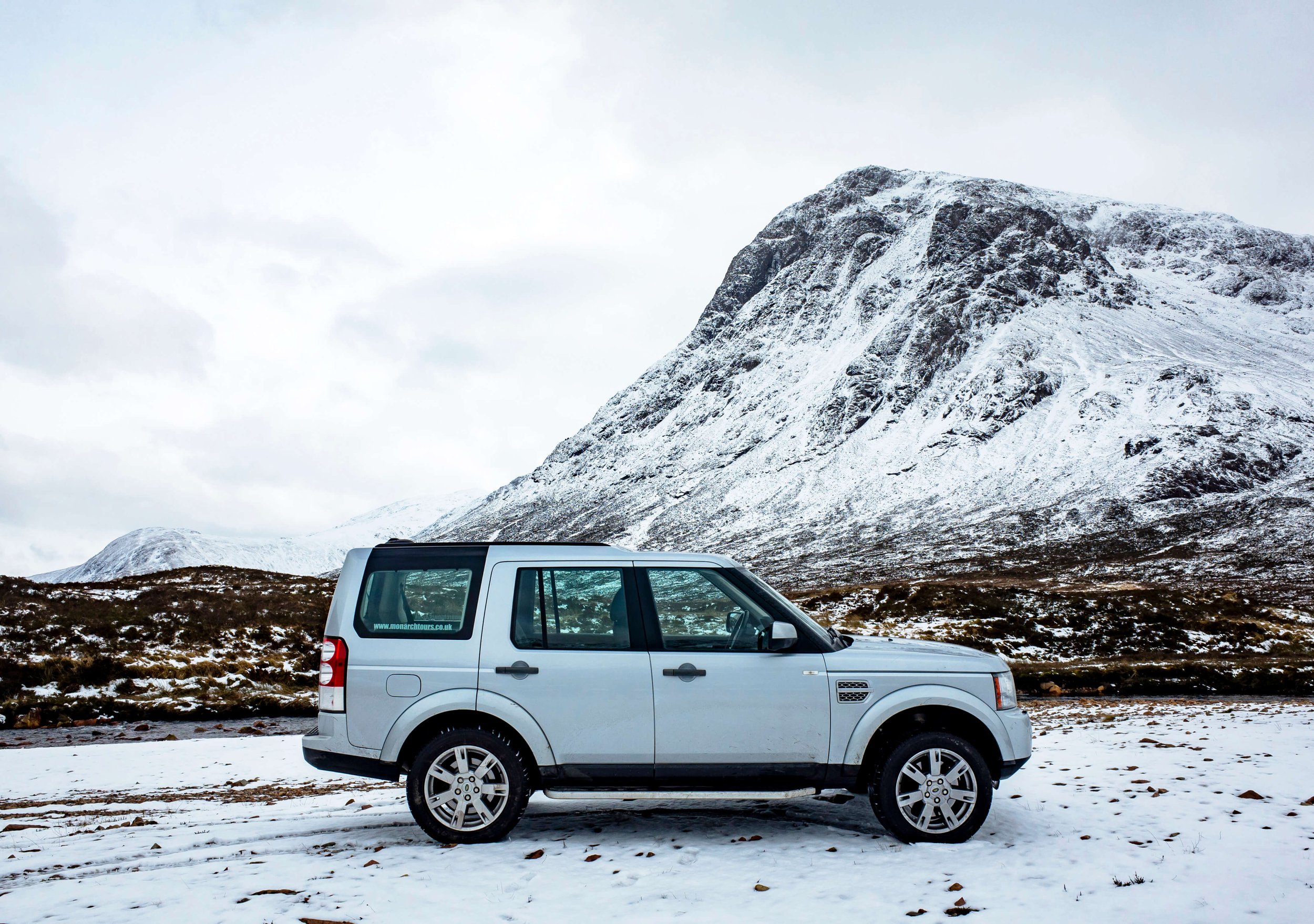 landrover tour car 