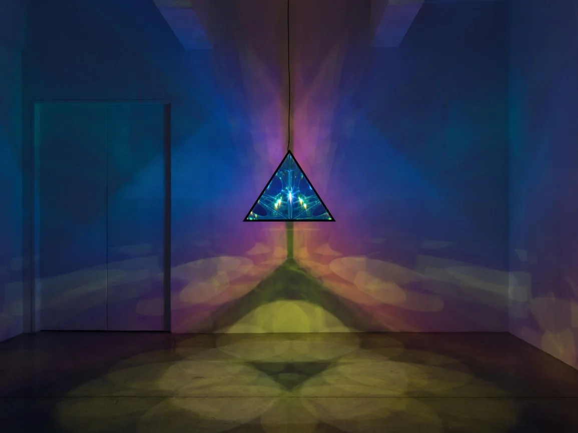 Olafur Eliasson, the Tetrahedral Light, 2017