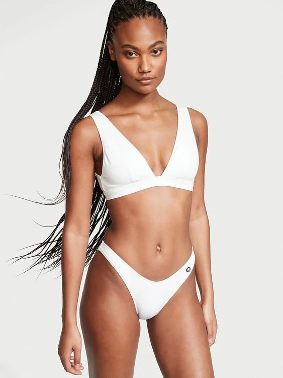 TeamVictoria-Long-Sleeve-Surf-Tee-Victoria'sSecret16.jpeg