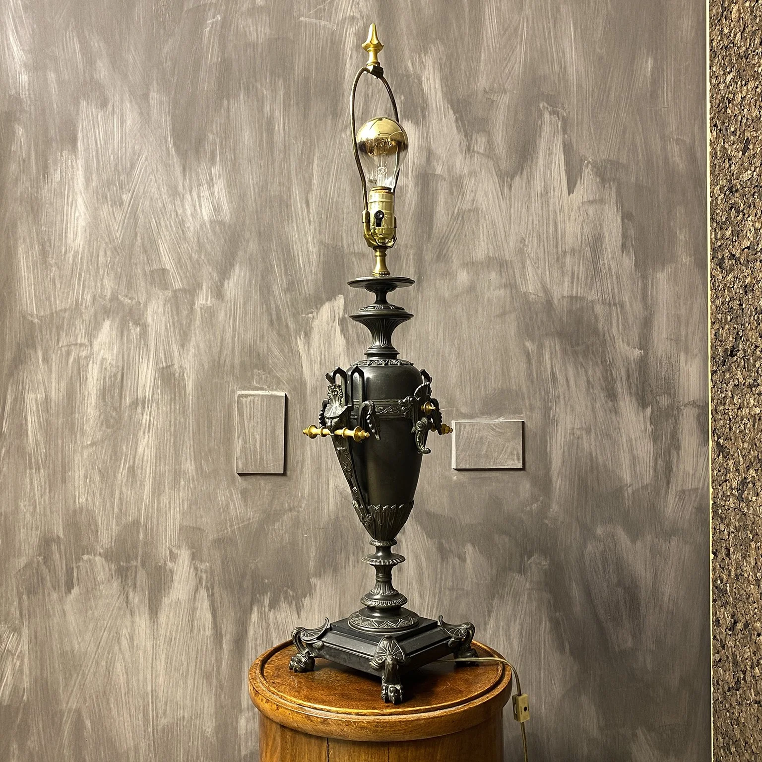 siglo-moderno-giilded-age-bronze-brass-lamp-antique-4.jpg