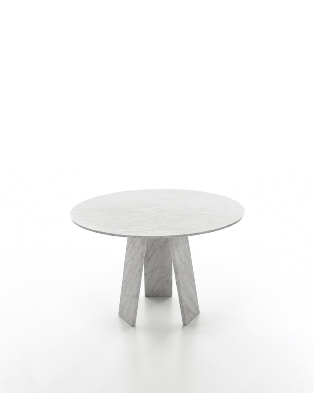 siglo-moderno-topkapi-round-small-grcic-white-carrara-2.jpg