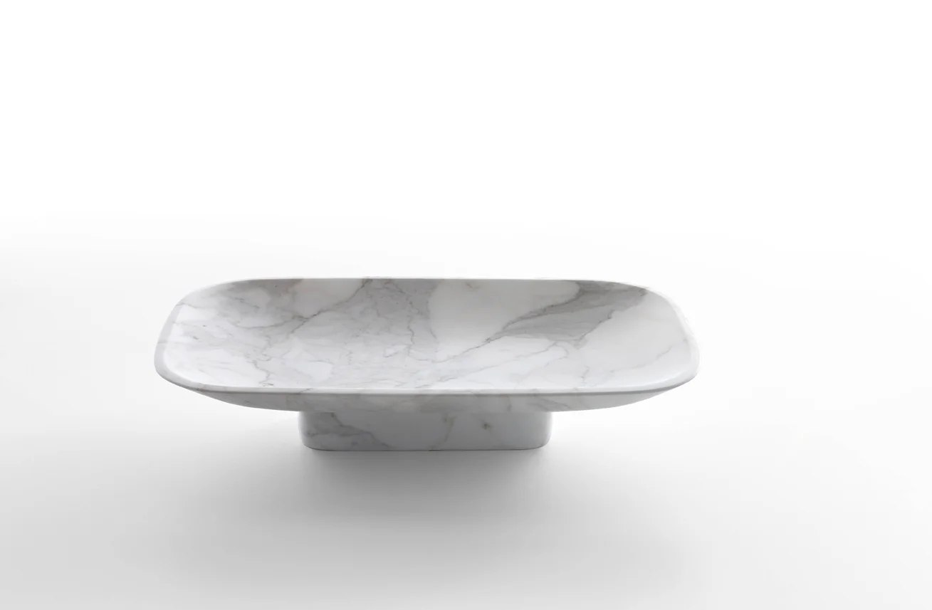 siglo-moderno-pia-irvine-white-carrara-1.jpg