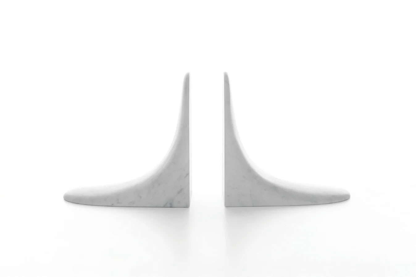 siglo-moderno-plato-lovegrove-white-carrara-1.jpg