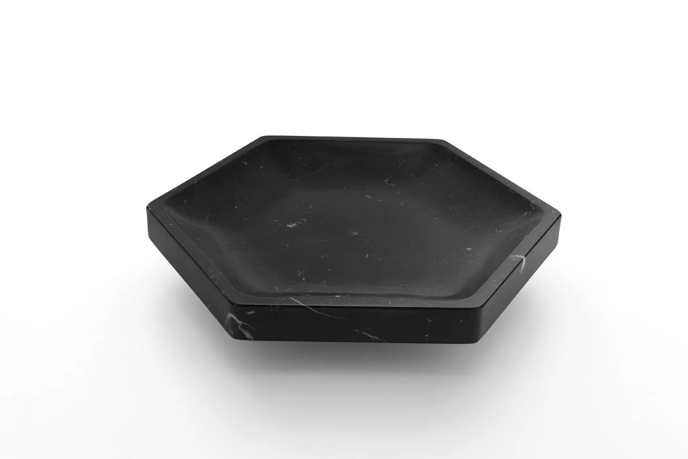 siglo-moderno-gina-irvine-nero-marquina-1.jpg